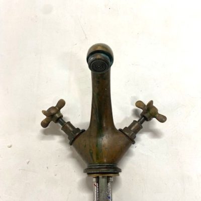 Vanity Faucet in Aged Bronze, 4v